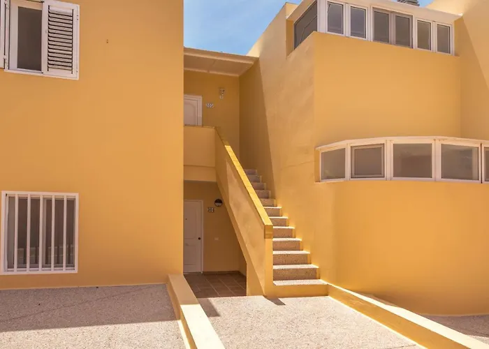 Ampio Luminoso 3 3 Bagni Giardino Quiete Wi-fi