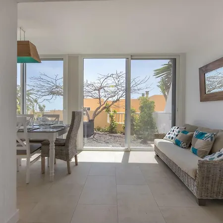 Ampio Luminoso 3 3 Bagni Giardino Quiete Wi-fi