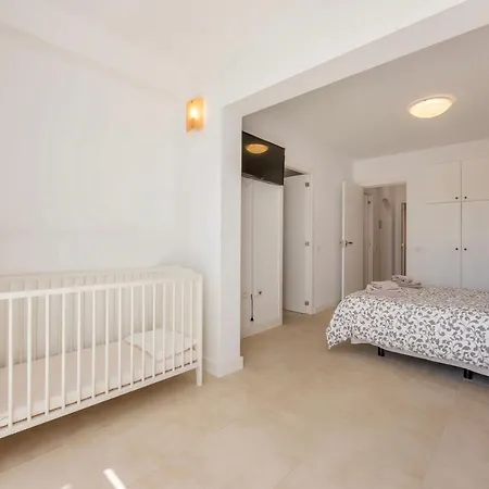 Ampio Luminoso 3 3 Bagni Giardino Quiete Wi-fi